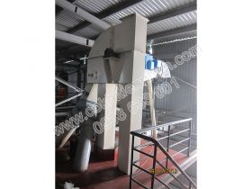 Lắp gầu và van 2 ngả