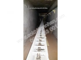 Chain load 90 tons per hour
